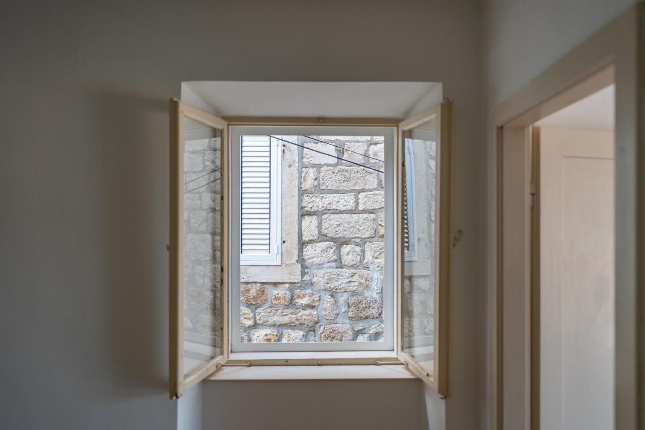 Mazza House With Sea View-center Apartment Cavtat